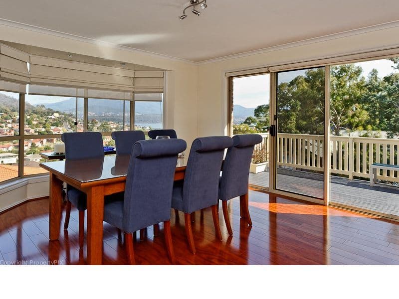 17 Katrina Court, LINDISFARNE TAS 7015, Lindisfarne - Thumbnail 2