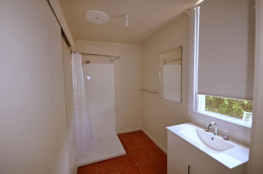 32 Lawrence Street, BEAUFORT VIC 3373, Beaufort - Thumbnail 4