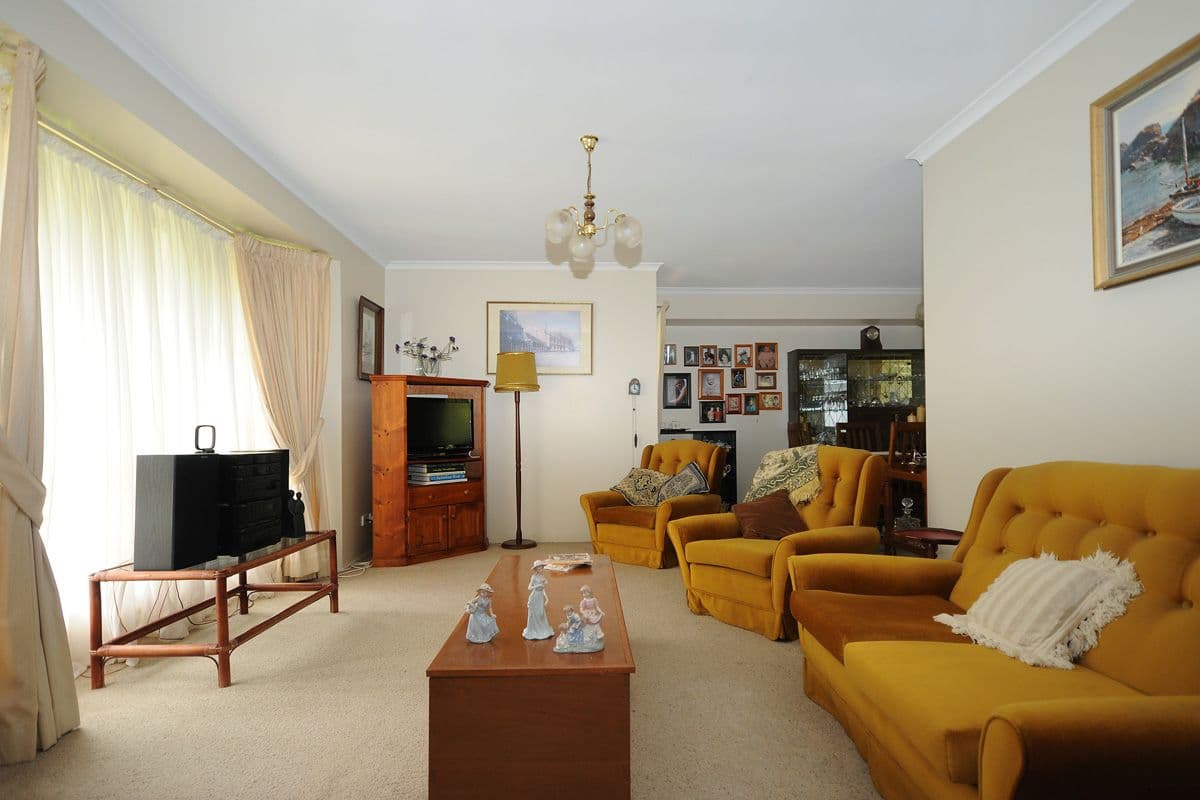 15 Coopers Road, GLENVALE QLD 4350, Glenvale - Thumbnail 2
