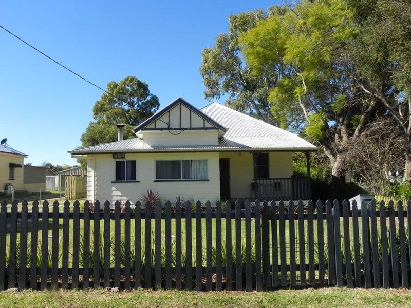 36 Briggs, PITTSWORTH QLD 4356, Pittsworth - Image 1