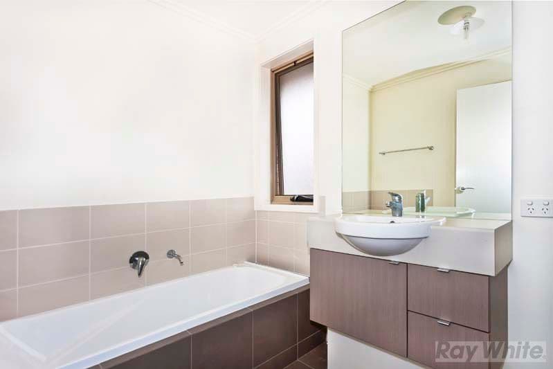 7 Hibiscus Street, BONNYRIGG NSW 2177, Bonnyrigg - Thumbnail 2