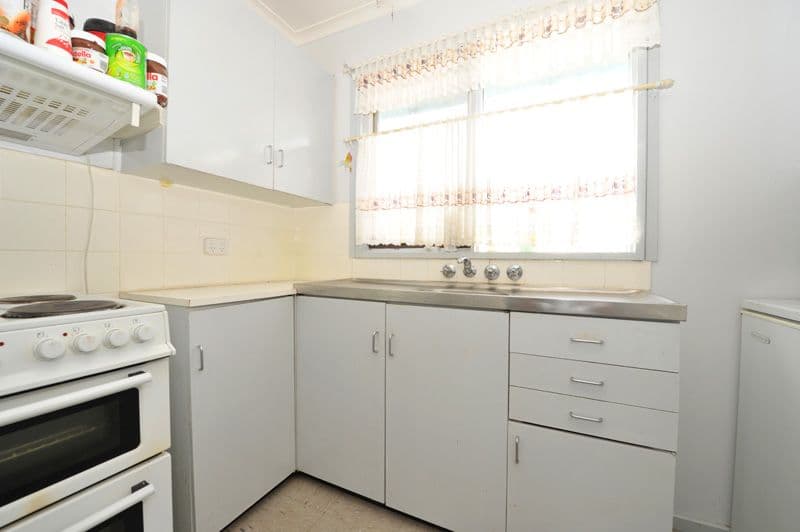 4 Milner Place, NARRABRI NSW 2390, Narrabri - Thumbnail 2