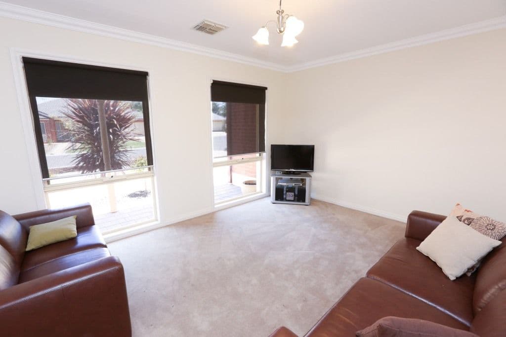 8 Felix Court, MILDURA VIC 3500, Mildura - Thumbnail 2