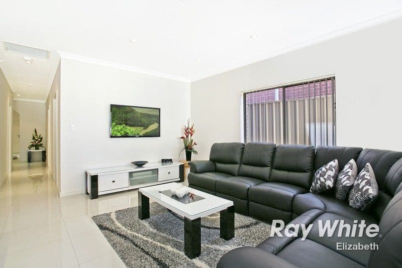 19 Whysall Road, GREENACRES SA 5086, Greenacres - Thumbnail 2