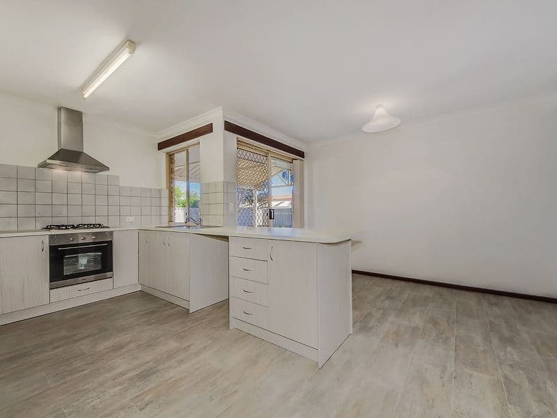 7 Galleon Court, SAFETY BAY WA 6169, Safety Bay - Image 1