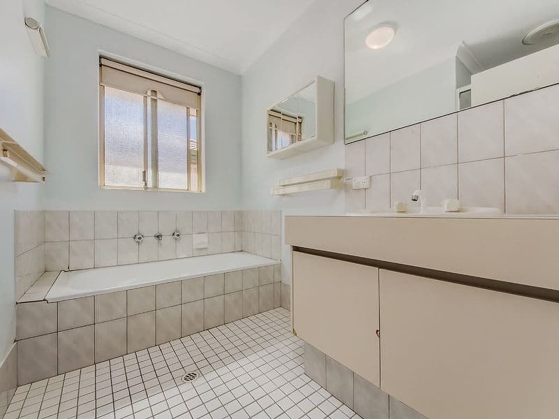 7 Galleon Court, SAFETY BAY WA 6169, Safety Bay - Thumbnail 7