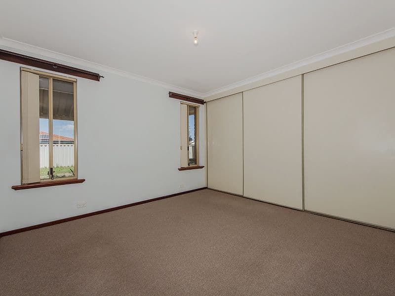7 Galleon Court, SAFETY BAY WA 6169, Safety Bay - Thumbnail 4