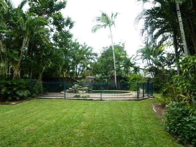 6 Conch Street, TRINITY BEACH QLD 4879, Trinity Beach - Thumbnail 2
