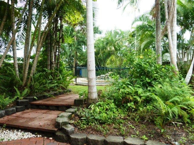 6 Conch Street, TRINITY BEACH QLD 4879, Trinity Beach - Thumbnail 3