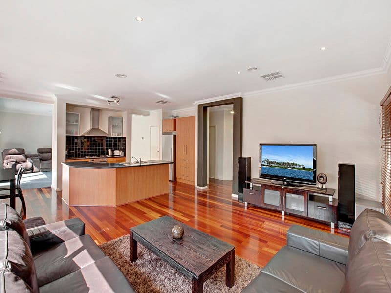 45 Alain Avenue, SOUTH MORANG VIC 3752, South Morang - Thumbnail 2