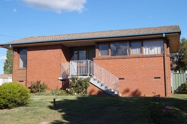 7 Nioka Place, ORANGE NSW 2800, Orange - Image 1