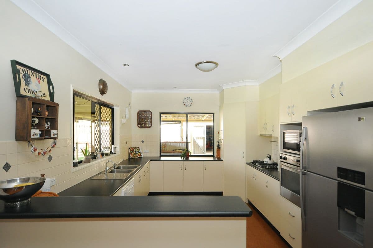 3 Andrews Court, HODGSON VALE QLD 4352, Hodgson Vale - Thumbnail 4
