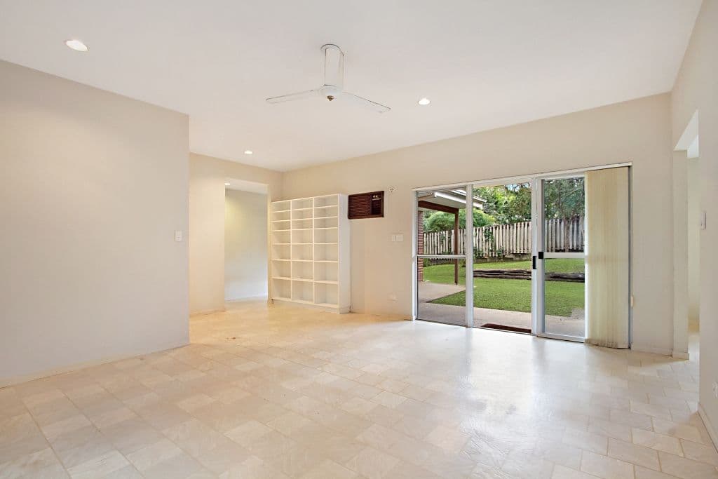 9 Halimah Street, CHAPEL HILL QLD 4069, Chapel Hill - Thumbnail 5