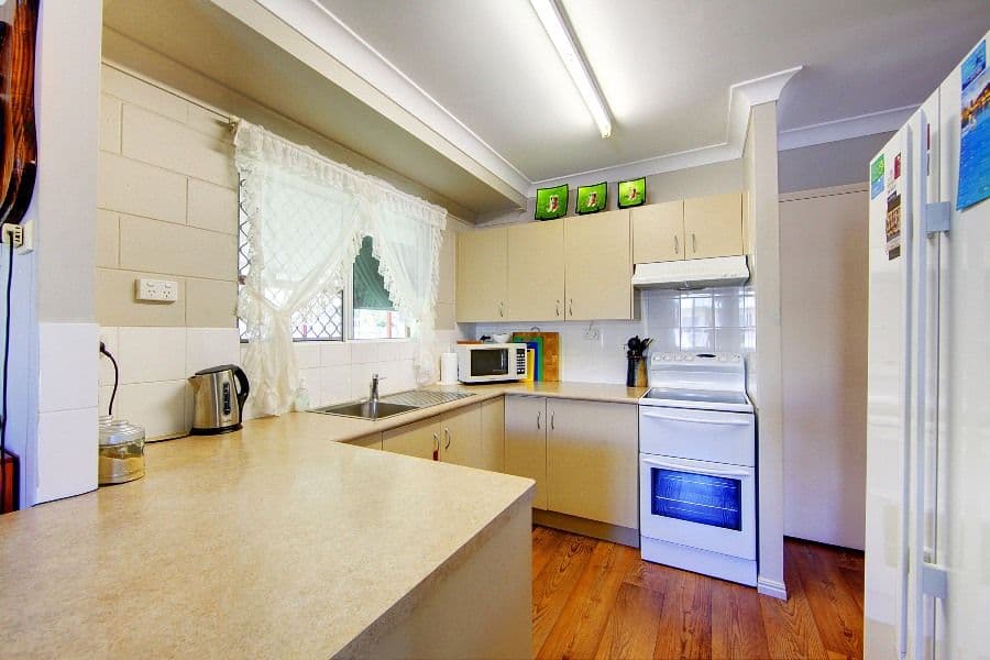 6 Feeney Avenue, RASMUSSEN QLD 4815, Rasmussen - Thumbnail 5