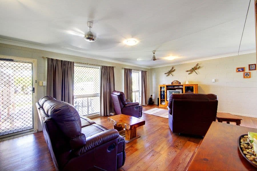 6 Feeney Avenue, RASMUSSEN QLD 4815, Rasmussen - Thumbnail 2