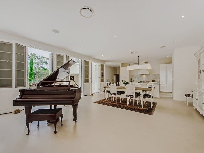 13 Kapala Street, SOUTHPORT QLD 4215, Southport - Thumbnail 4