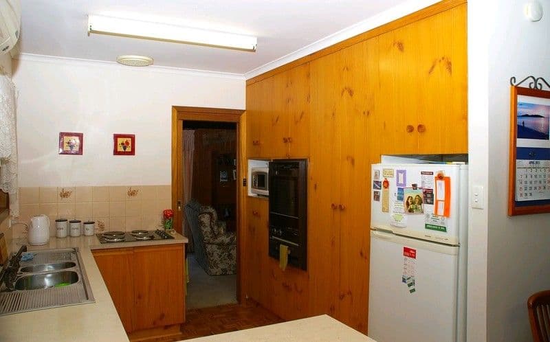20233 Renmark Avenue, RENMARK SA 5341, Renmark - Thumbnail 8