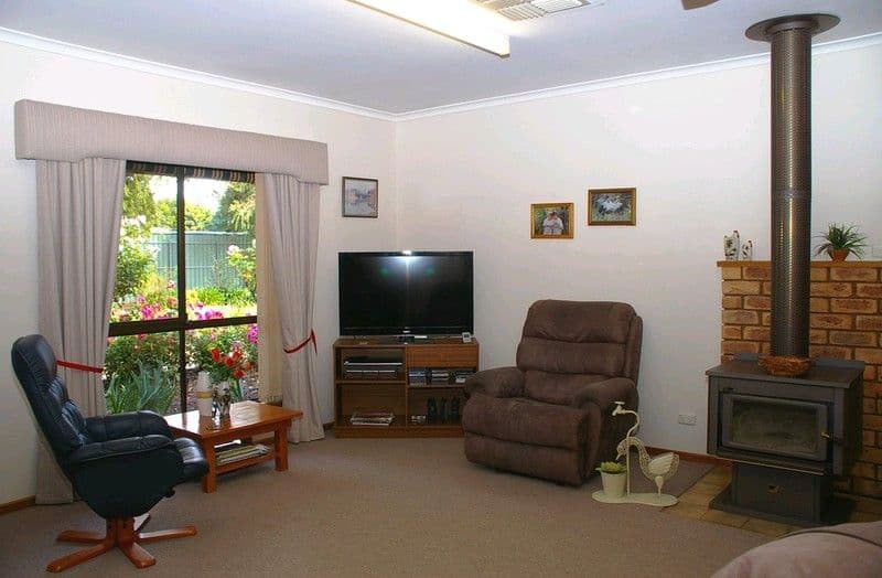 20233 Renmark Avenue, RENMARK SA 5341, Renmark - Thumbnail 4