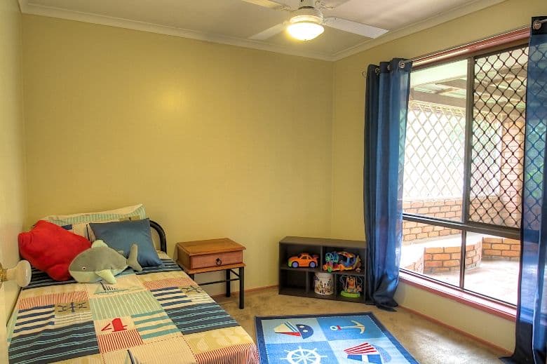 46 GLENELG Drive, BRASSALL QLD 4305, Brassall - Thumbnail 5