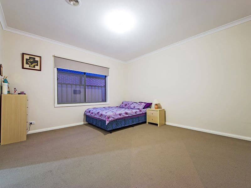 15 Connor Drive, BURNSIDE HEIGHTS VIC 3023, Burnside Heights - Thumbnail 8