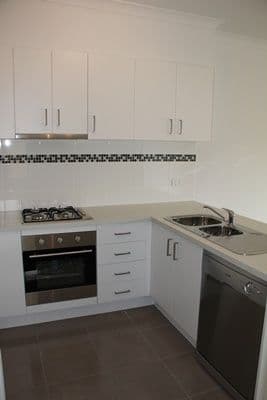 5 Palmero Street, EPPING VIC 3076, Epping - Thumbnail 2