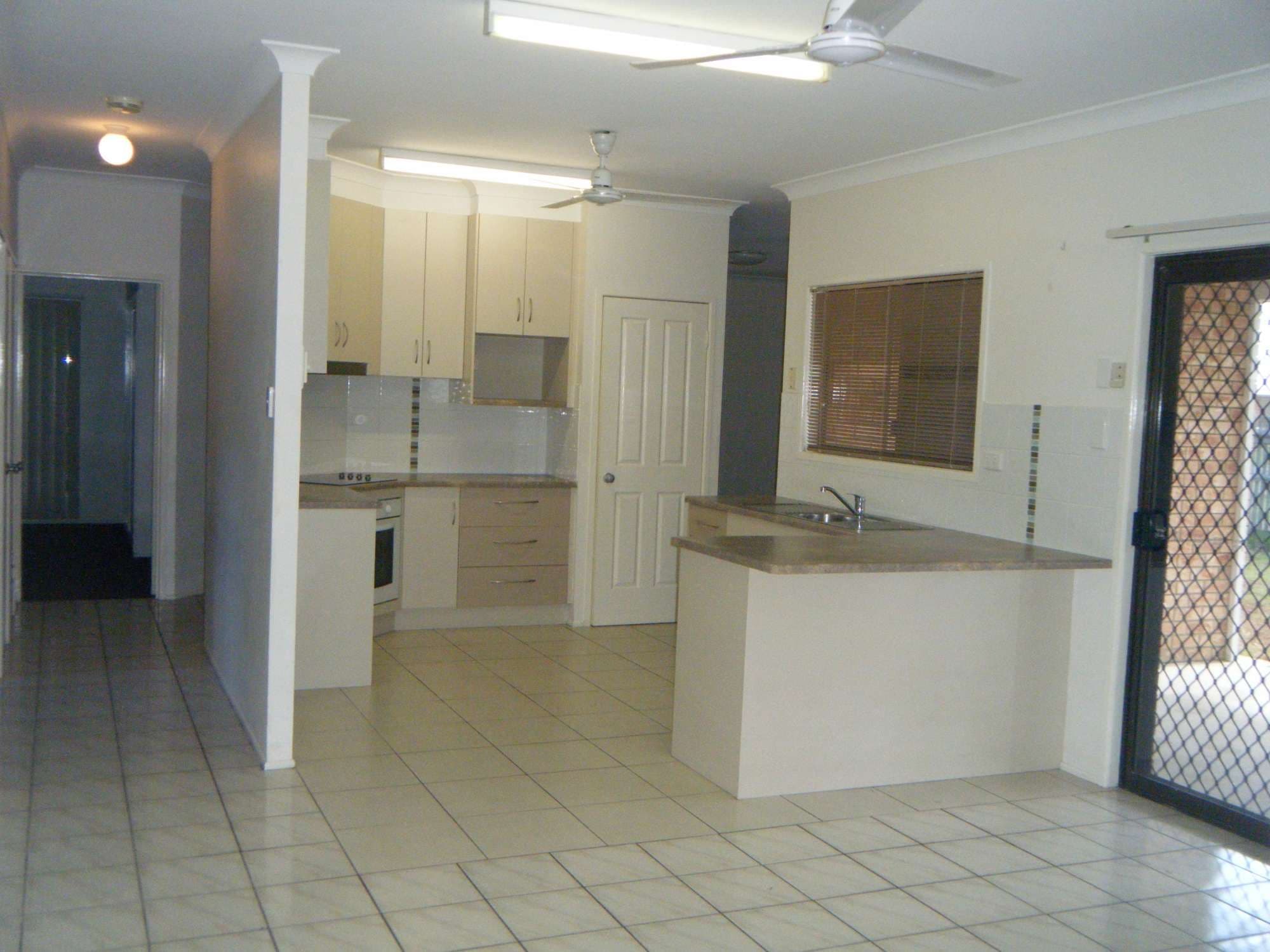 11 Montserrat Court, KIRWAN QLD 4817, Kirwan - Thumbnail 5