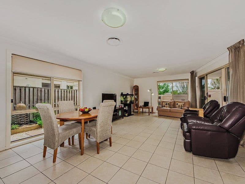 4 Thames Place, OXENFORD QLD 4210, Oxenford - Thumbnail 8