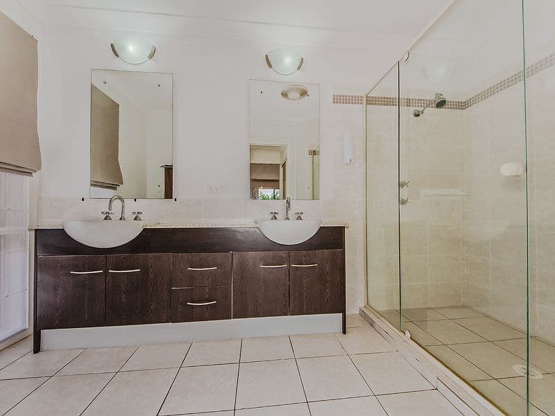 4 Thames Place, OXENFORD QLD 4210, Oxenford - Thumbnail 5