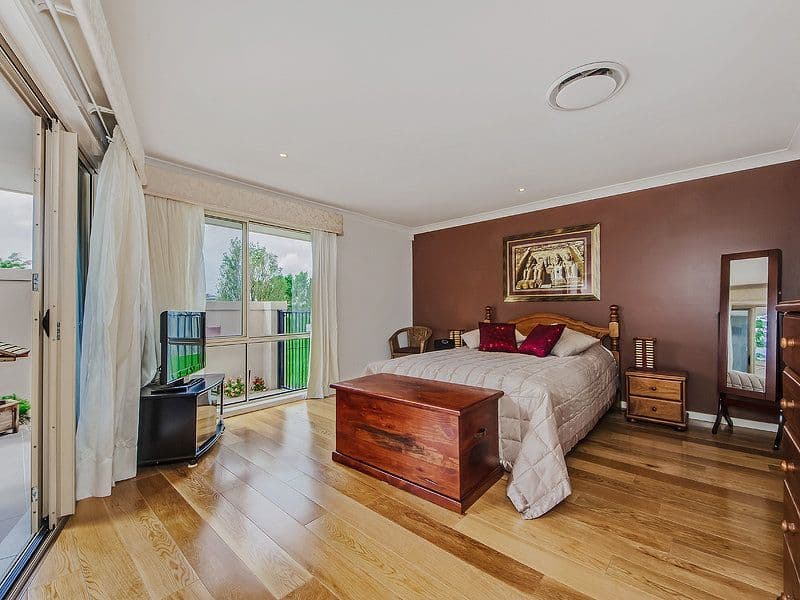 4 Thames Place, OXENFORD QLD 4210, Oxenford - Thumbnail 3