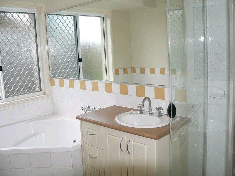 126 River Meadows Drive, Upper Coomera QLD 4209, Upper Coomera - Thumbnail 5