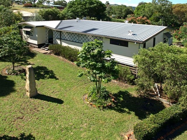 6 Talisker Street, KINGSTHORPE QLD 4400, Kingsthorpe - Thumbnail 2