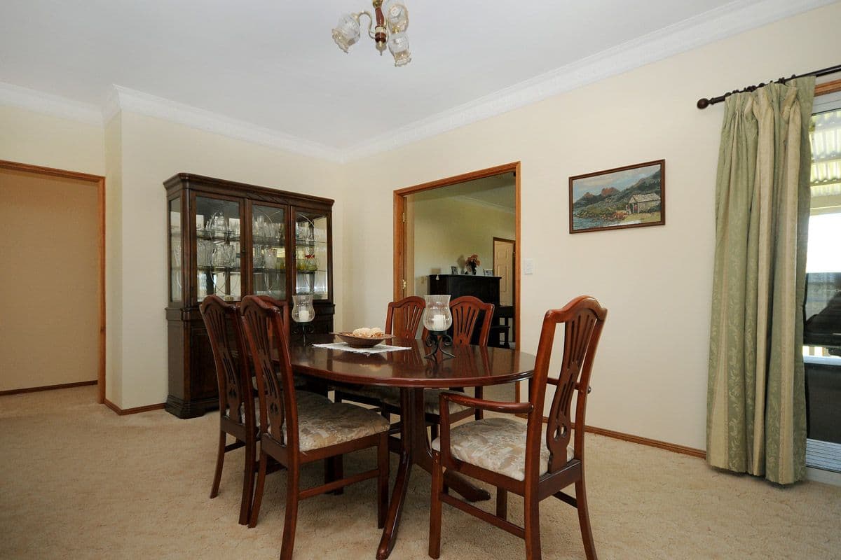 5 Andrews Court, HODGSON VALE QLD 4352, Hodgson Vale - Thumbnail 5