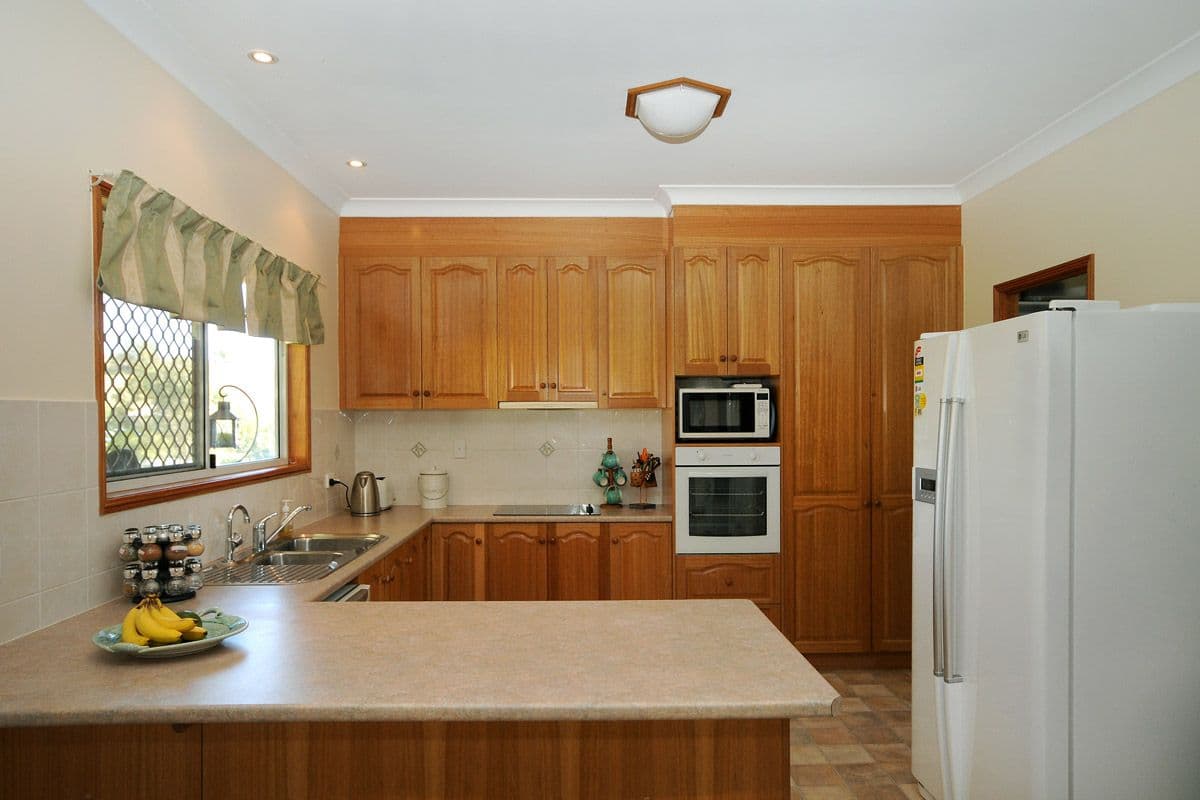 5 Andrews Court, HODGSON VALE QLD 4352, Hodgson Vale - Thumbnail 3