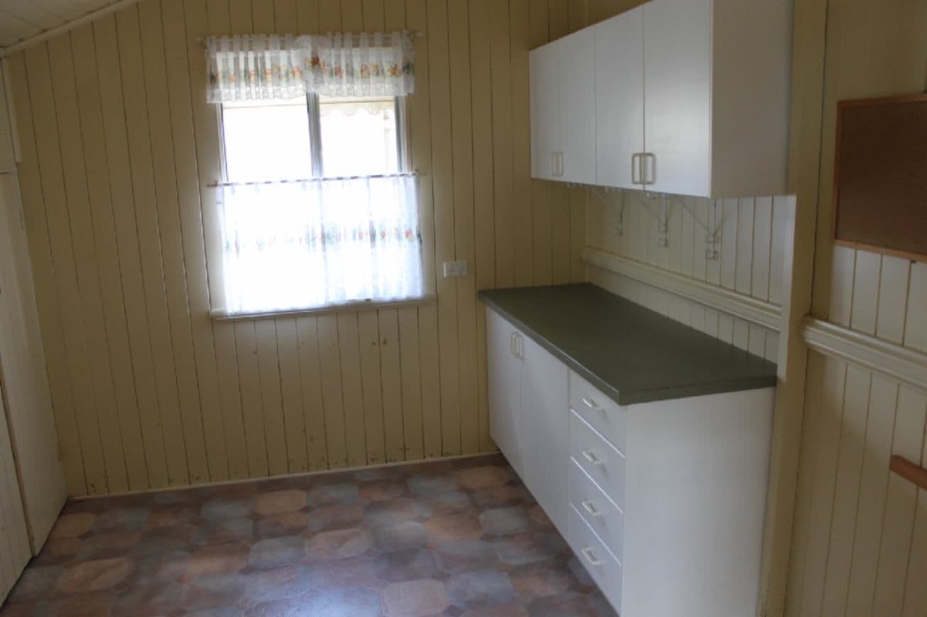 2 Loam Street, DALBY QLD 4405, Dalby - Thumbnail 2