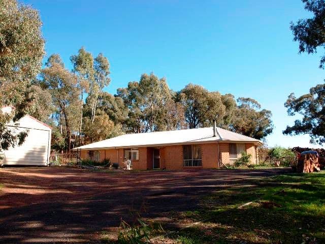 16 - 18 Speed Street, HEATHCOTE VIC 3523, Heathcote - Image 1