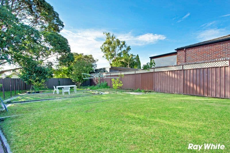 14 Locksley Road, BEXLEY NSW 2207, Bexley - Thumbnail 4
