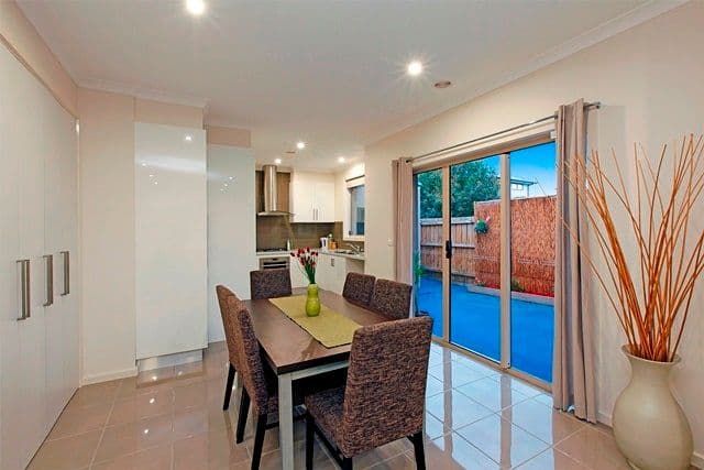 22 Evans Crescent, RESERVOIR VIC 3073, Reservoir - Thumbnail 3