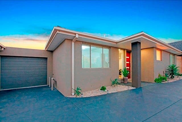 22 Evans Crescent, RESERVOIR VIC 3073, Reservoir - Image 1