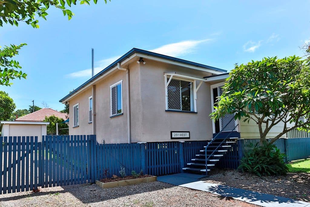 251 West Street, HARRISTOWN QLD 4350, Harristown - Thumbnail 2