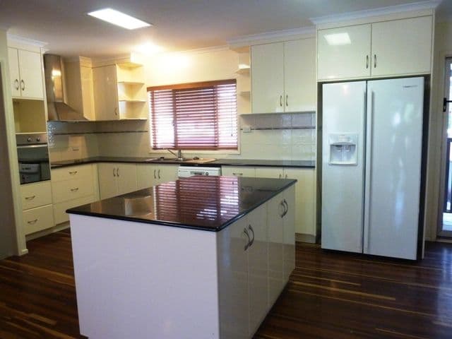 6 Naish Avenue, MOUNT PLEASANT QLD 4740, Mount Pleasant - Thumbnail 7