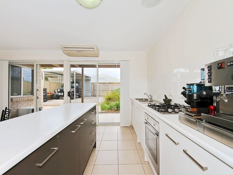 12 Goshawk Walk, ALDINGA BEACH SA 5173, Aldinga Beach - Thumbnail 2