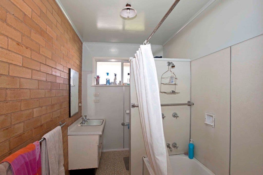 46 Hoey Street, Kearneys Spring QLD 4350, Kearneys Spring - Thumbnail 7