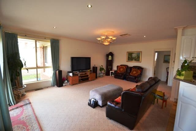 11 Doyle Court, SEYMOUR VIC 3660, Seymour - Thumbnail 5