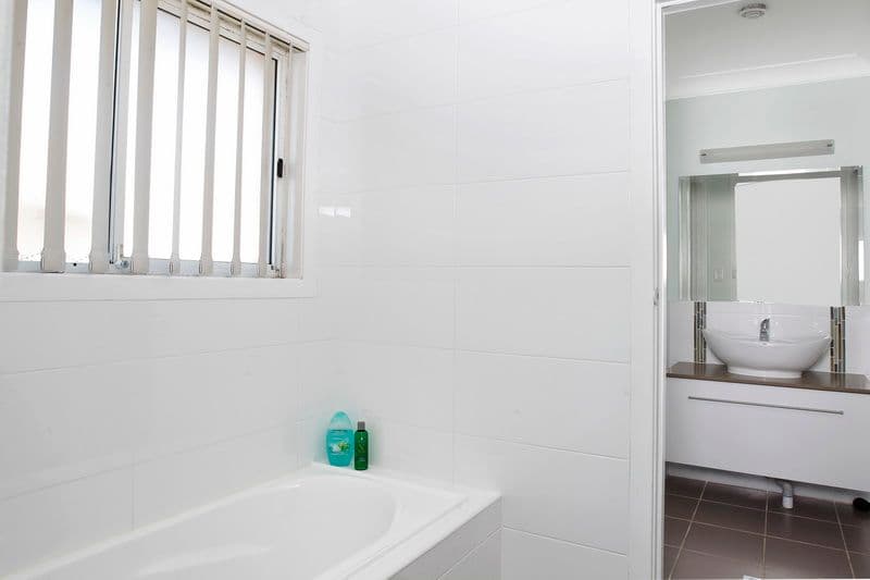 4 Folia Close, WEST NOWRA NSW 2541, West Nowra - Thumbnail 8