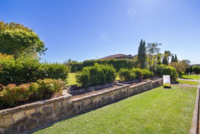 24 Mariner Crescent, ABBOTSBURY NSW 2176, Abbotsbury - Thumbnail 3