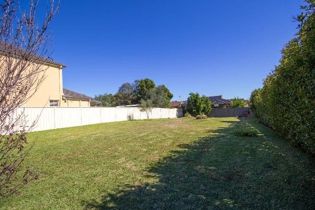 24 Mariner Crescent, ABBOTSBURY NSW 2176, Abbotsbury - Thumbnail 4