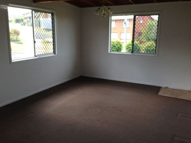 11 Oakleigh Street, ROCKVILLE QLD 4350, Rockville - Thumbnail 3