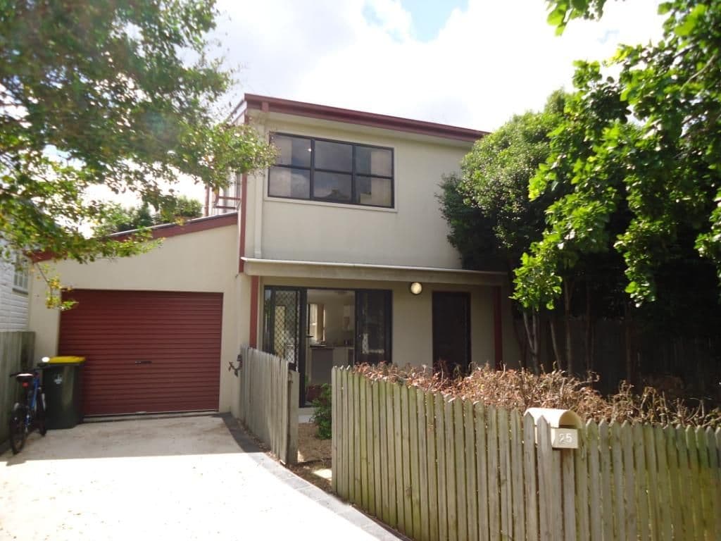 25 Dinmore Street, MOOROOKA QLD 4105, Moorooka - Image 1
