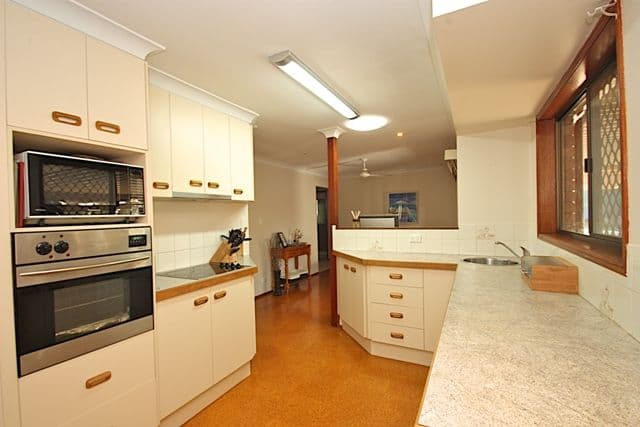 21 Foxton Street, BUNDAMBA QLD 4304, Bundamba - Thumbnail 5