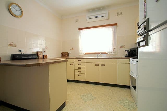 102 Cooper Road, BIRRONG NSW 2143, Birrong - Thumbnail 3